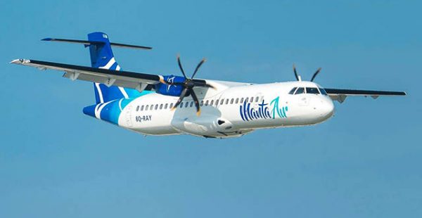 La nouvelle compagnie aérienne intérieure des Maldives Manta Air a effectué dimanche son premier vol commercial, avec ses deux 