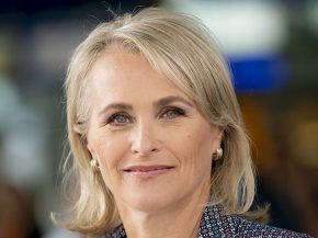 
Le groupe aérien Air France-KLM a renouvelé par anticipation le mandat de CEO de Benjamin Smith, et surtout annoncé la nominat