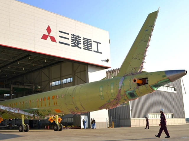 air-journal_Mitsubishi MRJ static1