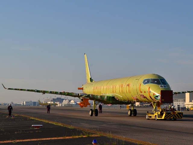 air-journal_Mitsubishi MRJ static2