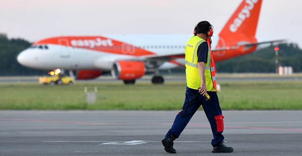 La compagnie aérienne low cost easyJet s’attend en raison de la pandémie de Covid-19 à une perte annuelle avant impôts d’e