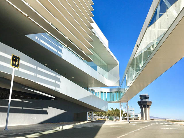 Ryanair inaugure l’aéroport de Murcie, arrête les forfaits vacances 2 Air Journal