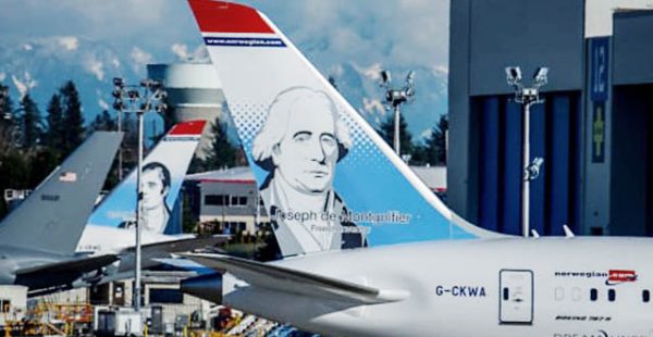 La compagnie aérienne low cost Norwegian Air Shuttle a ajouté les inventeurs de la montgolfière à la galerie des personnalité