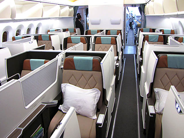 air-journal_Oman Air 787-8 Affaires1