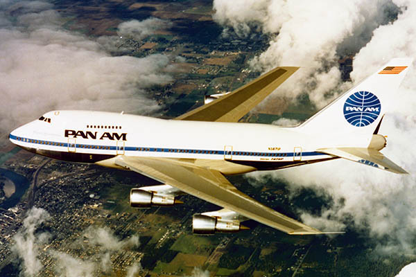 Un 747 VIP détruit par un ouragan 1 Air Journal