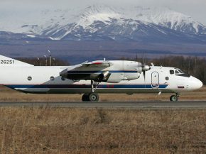 
Un Antonov An-26 transportant 22 passagers et six membres d’équipage s’est écrasé alors qu’il s’approchait de l’aér
