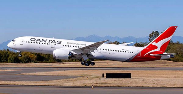 
La compagnie aérienne australienne Qantas a passé deux nouvelles commandes, une pour douze gros-porteurs Boeing 787 Dreamliner 