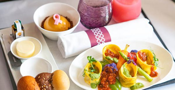 La compagnie aérienne Qatar Airways a dévoilé un menu entièrement vegan pour les passagers de classe Affaires, afin de répond