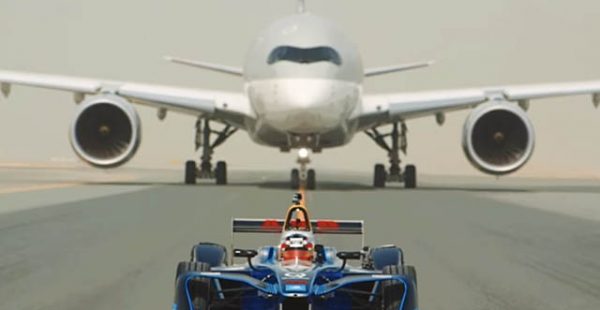 Un Airbus A350 et un Boeing 787 Dreamliner de la compagnie aérienne Qatar Airways ont  &nbsp;fait la course&nbsp;» contre une v