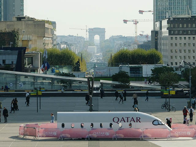 Qatar Airways en Eco à La Défense (vidéo) 1 Air Journal