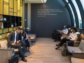 Le réseau Star Alliance a inauguré vendredi son nouveau salon à l’aéroport de Rome-Fiumicino, ouvert aux  passagers adm