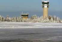 
Quatre aéroports régionaux exploités par Finavia, l exploitant de 20 aéroports en Finlande – Ivalo, Kittilä, Kuusamo et Ro