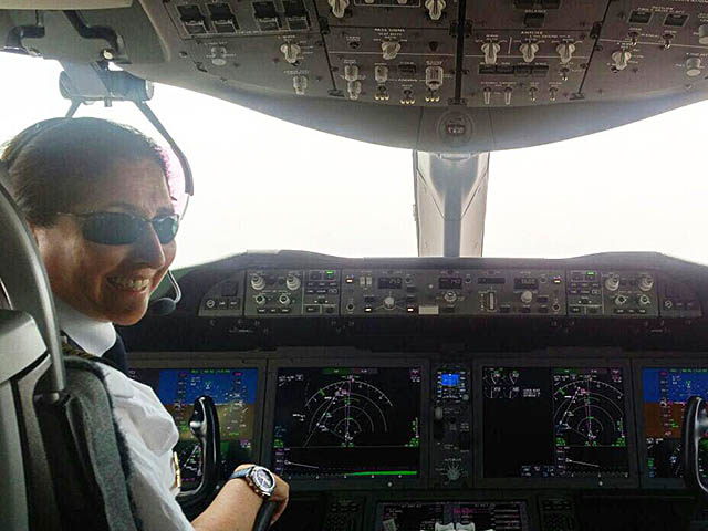 air-journal_Royal Air Maroc 787-8 cockpit pilote
