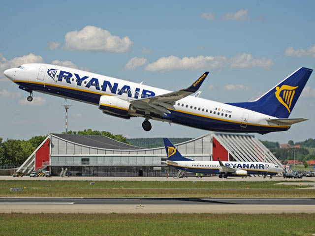 Ryanair : le retrofit des 737-800 a débuté 1 Air Journal