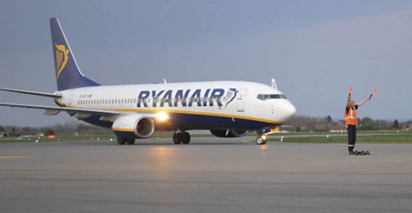 Les syndicats de l équipage de cabine de Ryanair en Espagne, au Portugal, en Italie, en Belgique et aux Pays-Bas ont averti que, 
