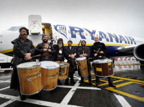 La compagnie aérienne low cost Ryanair fermera l hiver prochain sa base de Glasgow-International, supprimant 20 des 23 lignes en 