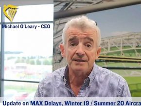 La compagnie aérienne low cost Ryanair estime à près de 500 le sureffectif de ses pilotes, et à 400 celui de ses hôtesses de 