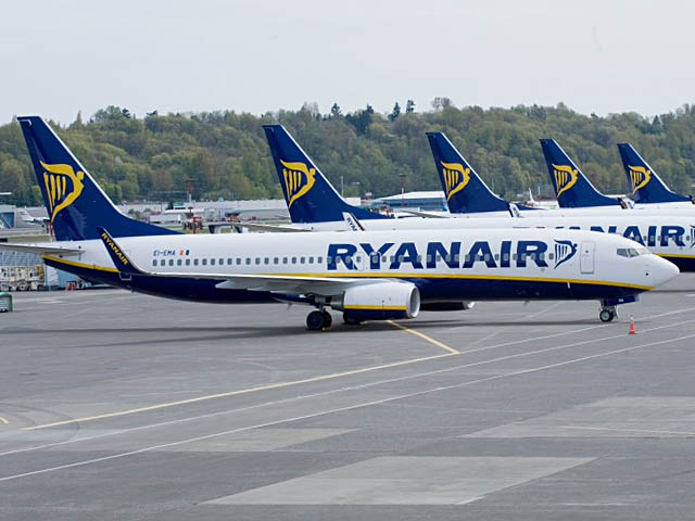 air-journal_Ryanair avions sol