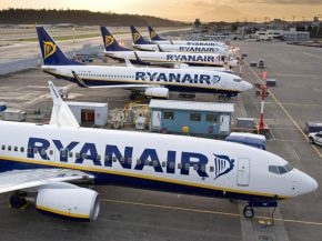
Les routes de la compagnie aérienne low cost Ryanair entre la capitale portugaise et Tours, Oujda et Bari sont annulées durant 