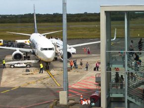 
En raison de la mauvaise météo causée par la Tempête Ciaran, l’aéroport Brest-Bretagne suspend complètement son activité