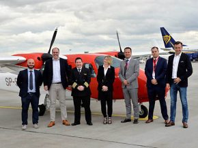 La compagnie aérienne low cost Ryanair s’est alliée à l’école de pilotage Bartolini Air, basée en Pologne, avec pour obje