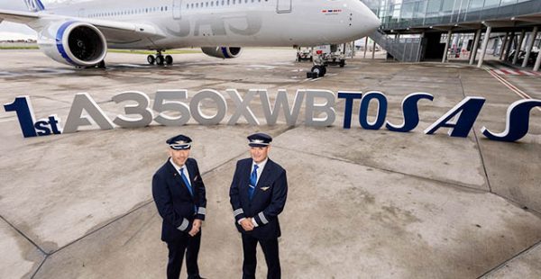 La compagnie aérienne SAS Scandinavian Airlines a pris possession de son premier Airbus A350-900, tandis que Garuda Indonesia met