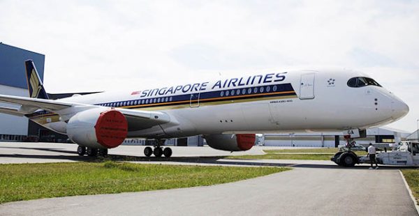 Le groupe aérien Singapore Airlines affiche sa première perte annuelle depuis sa création il y a 48 ans, en raison de la pandé