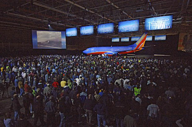 air-journal_Southwest-737-700-5000e