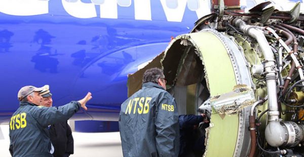 Un passager de la compagnie aérienne low cost Southwest Airlines est mort quand l’explosion non contenue d’un moteur du Boein