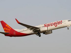 
La compagnie aérienne low cost indienne SpiceJet a confirmé que sa flotte commerciale allait grossir avec l introduction de 10 