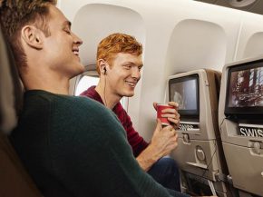 La compagnie aérienne Swiss International Air Lines propose depuis le début du mois à bord de ses avions une sélection de clas
