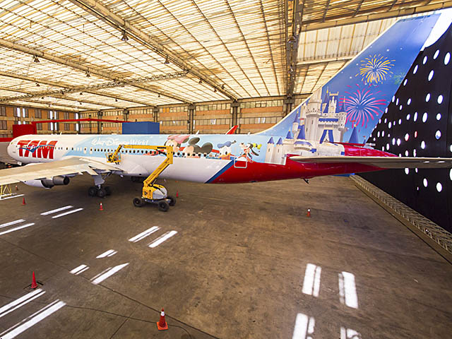 air-journal_TAM Airlines 767-300ER Disney (1)
