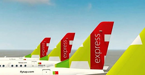 La compagnie aérienne TAP Air Portugal a inauguré une nouvelle liaison entre Porto et Bruxelles, sa deuxième vers la capitale b
