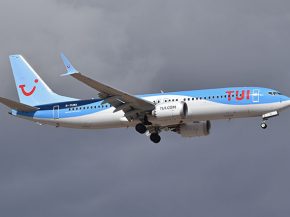 
Un vol de la compagnie aérienne low cost TUI Airways devant relier Manchester à Sharm el-Sheikh a décollé avec plus d’une j