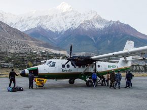 
Les services de secours ont récupéré 21 corps sur le lieu du crash d’un Twin Otter de la compagnie aérienne Tara Air, à bo