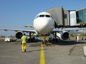 La compagnie aérienne Air France arrêtera à la fin du programme d’été sa route entre Paris-CDG et Toulon, lancée en mars 2