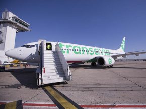 
Environ 30% des vols de Transavia France sont annulés samedi, et 25% dimanche, en raison d une grève pour les salaires à l app