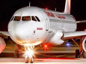 
La compagnie aérienne Tunisair maintient en novembre un vol par jour entre Tunis et Paris, où un nouveau confinement en raison 