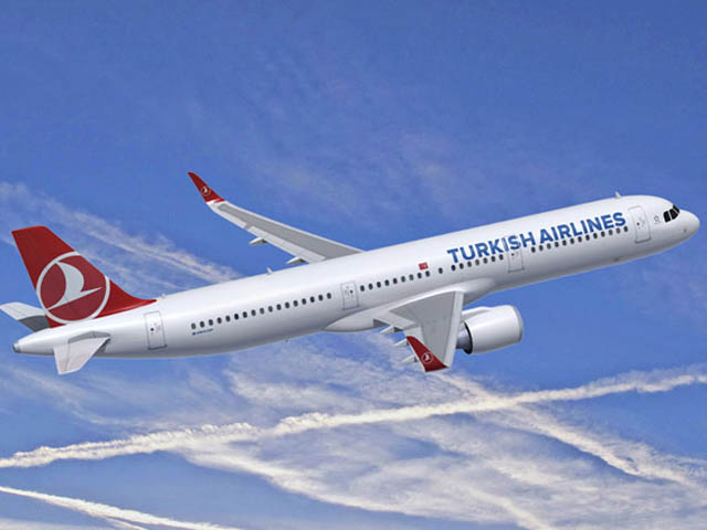 Pneus éclatés, toboggans déployés pour Turkish Airlines (vidéo) 21 Air Journal