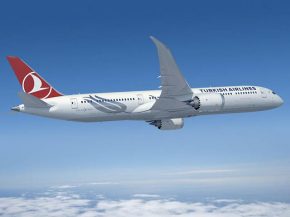 
La compagnie aérienne Turkish Airlines a pris possession d’un nouveau Boeing 787-9 Dreamliner, le 393eme appareil de sa flotte