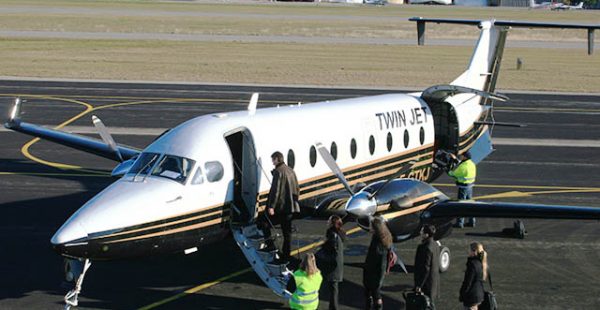 
La compagnie aérienne Twin Jet a décalé à mardi et mercredi ses vols entre Paris et Le Puy-en-Velay, la ligne devant être pr