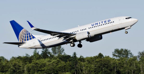 
Un vol de la compagnie aérienne United Airlines s’est dérouté après la mort d’un passager, dont la femme a ensuite avoué