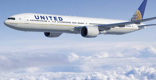 La compagnie aérienne United Airlines a ajouté quatre Boeing 777-300ER et 24 737 MAX à ses commandes existantes, tandis qu