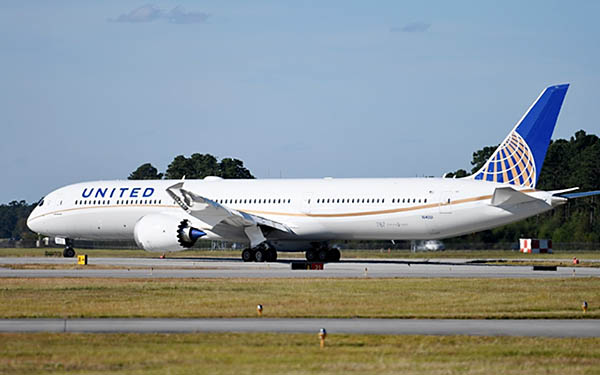 United Airlines : le 787-10 à Paris au printemps 1 Air Journal