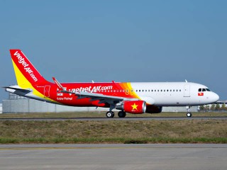air-journal_VietJetAir_A320-tarmac
