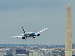 
Vietnam Airlines a annoncé un projet ambitieux d’ajout de 30 avions gros-porteurs à sa flotte par achat ou location, avec des