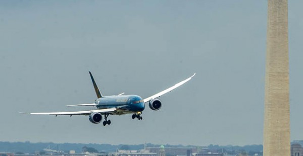 
Vietnam Airlines a annoncé un projet ambitieux d’ajout de 30 avions gros-porteurs à sa flotte par achat ou location, avec des