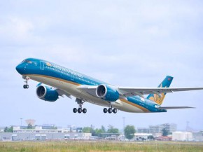 La compagnie aérienne Vietnam Airlines est de retour entre Hanoi et Paris, multiplie les vols de rapatriement et augmente ses per