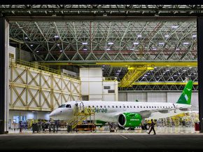 La compagnie aérienne Wideroe a fixé au 4 avril la date de livraison du premier Embraer 190-E2, dont elle est compagnie de lance