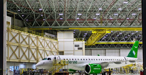 La compagnie aérienne Wideroe a fixé au 4 avril la date de livraison du premier Embraer 190-E2, dont elle est compagnie de lance